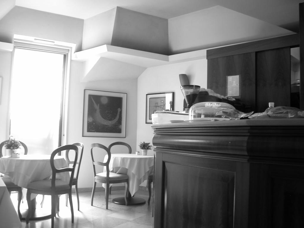 Hotel Alla Giustizia เมสเตร ภายนอก รูปภาพ