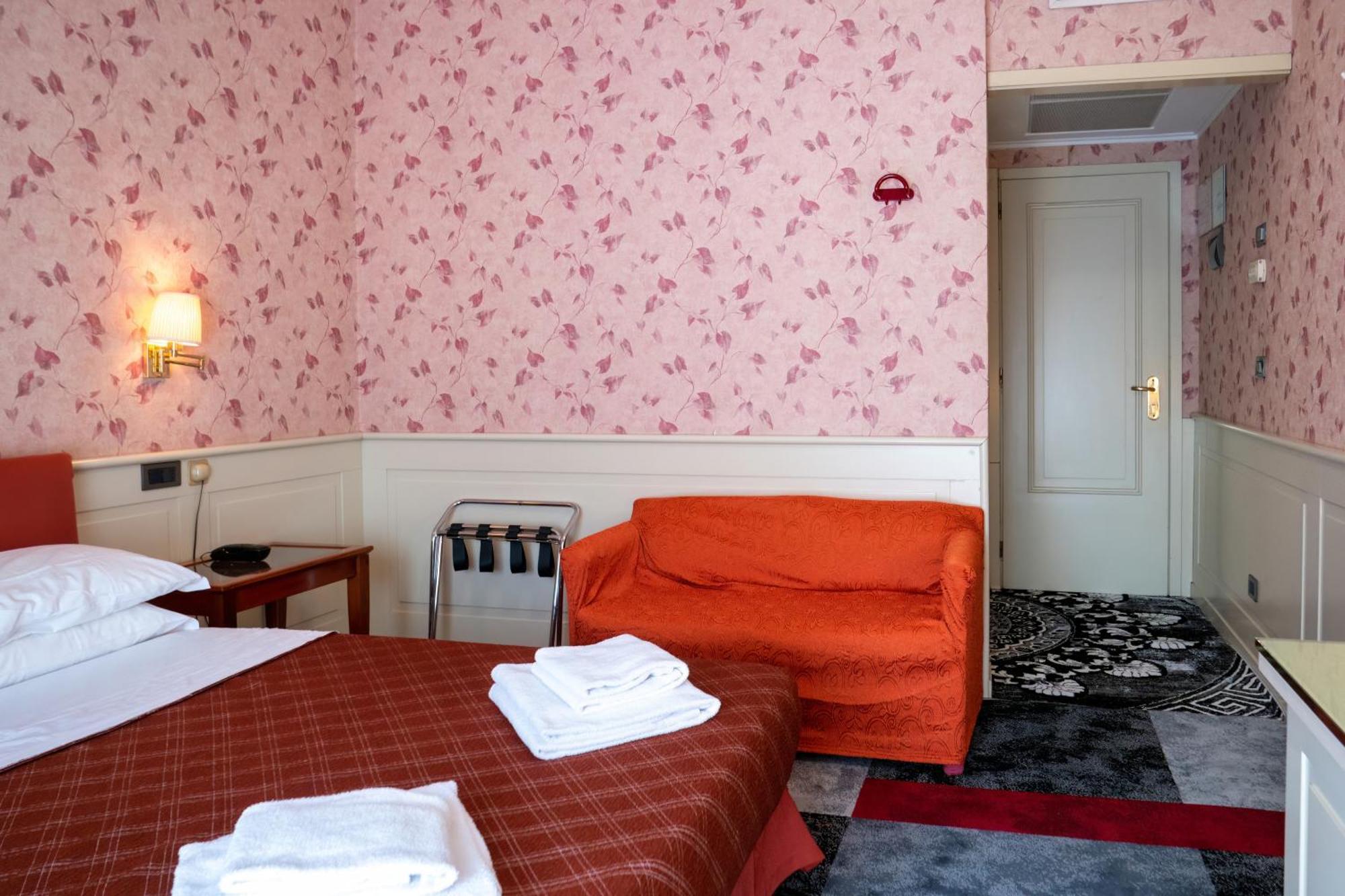 Hotel Alla Giustizia เมสเตร ภายนอก รูปภาพ