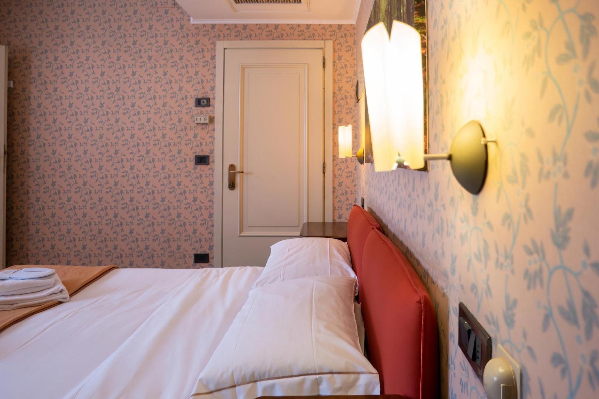 Hotel Alla Giustizia เมสเตร ภายนอก รูปภาพ