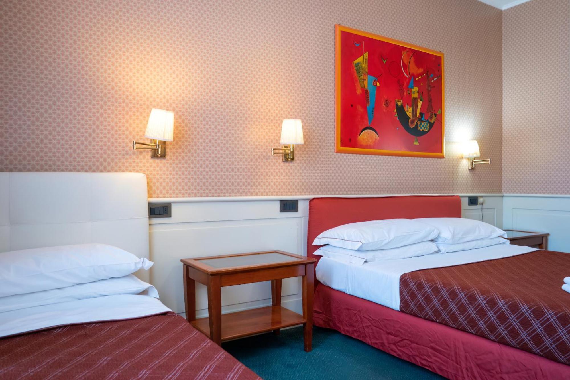 Hotel Alla Giustizia เมสเตร ภายนอก รูปภาพ