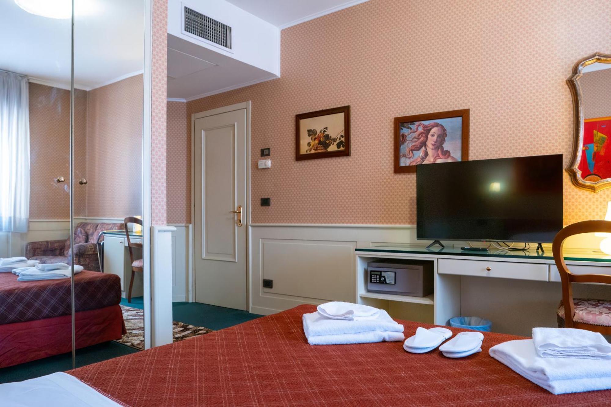 Hotel Alla Giustizia เมสเตร ภายนอก รูปภาพ