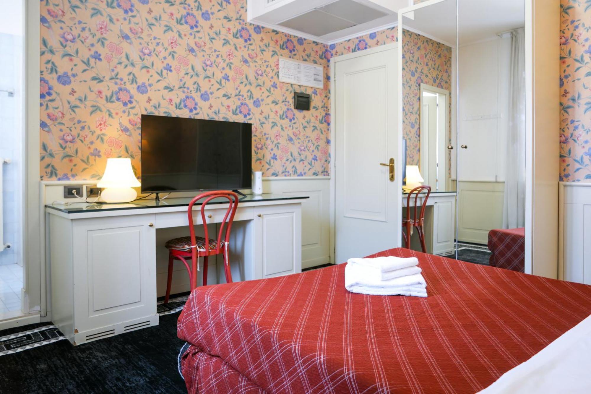 Hotel Alla Giustizia เมสเตร ภายนอก รูปภาพ